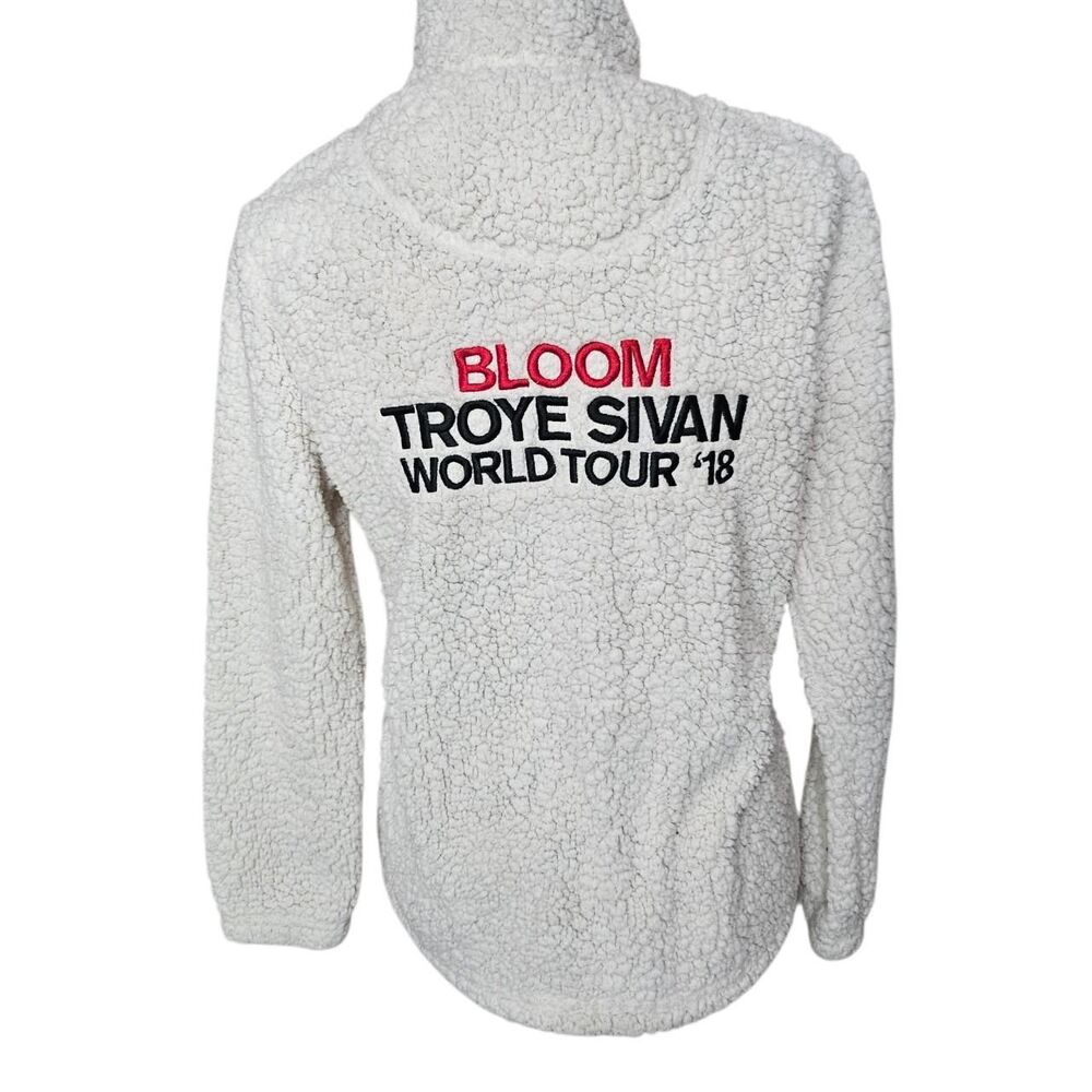 RARE Troye Sivan Bloom World Tour 2018 cream‎ sherpa fleece jacket Size M - Picture 2 of 8